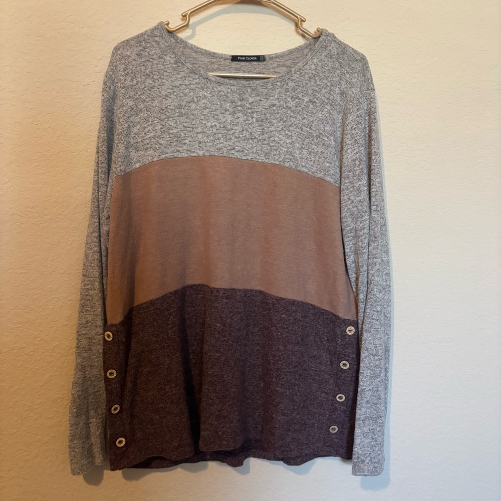 Pink Clover Women’s Color Block Sweater, Size XL
